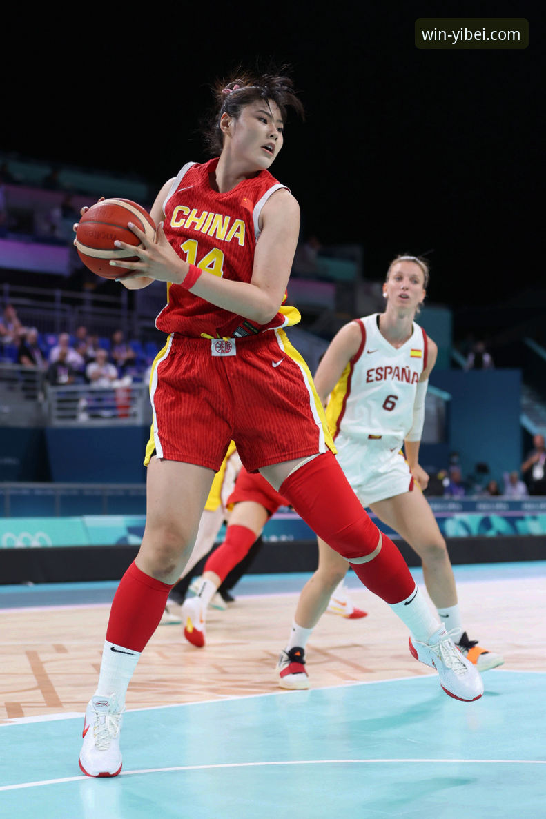 中国女篮如何用“一大四小”战术锁定世界杯门票？资深用户带你复盘关键战